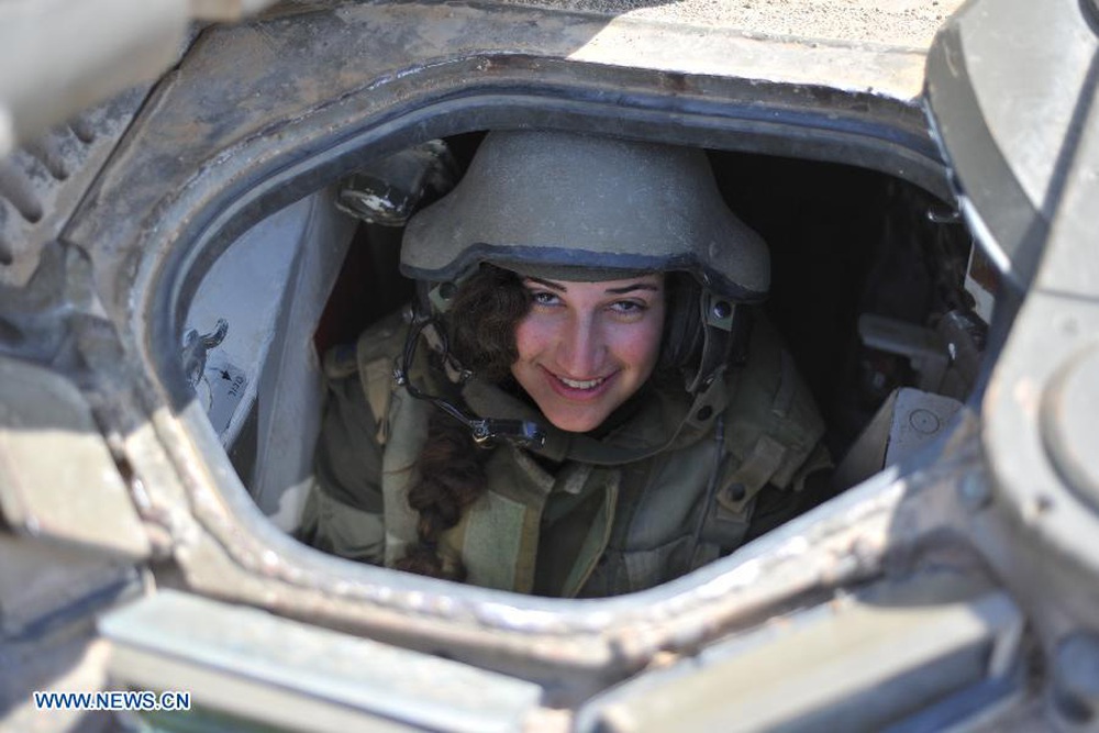 Lực lượng phòng vệ Israel: Nữ quân nhân sẽ không thể vượt qua vùng cấm này? - Ảnh 5.