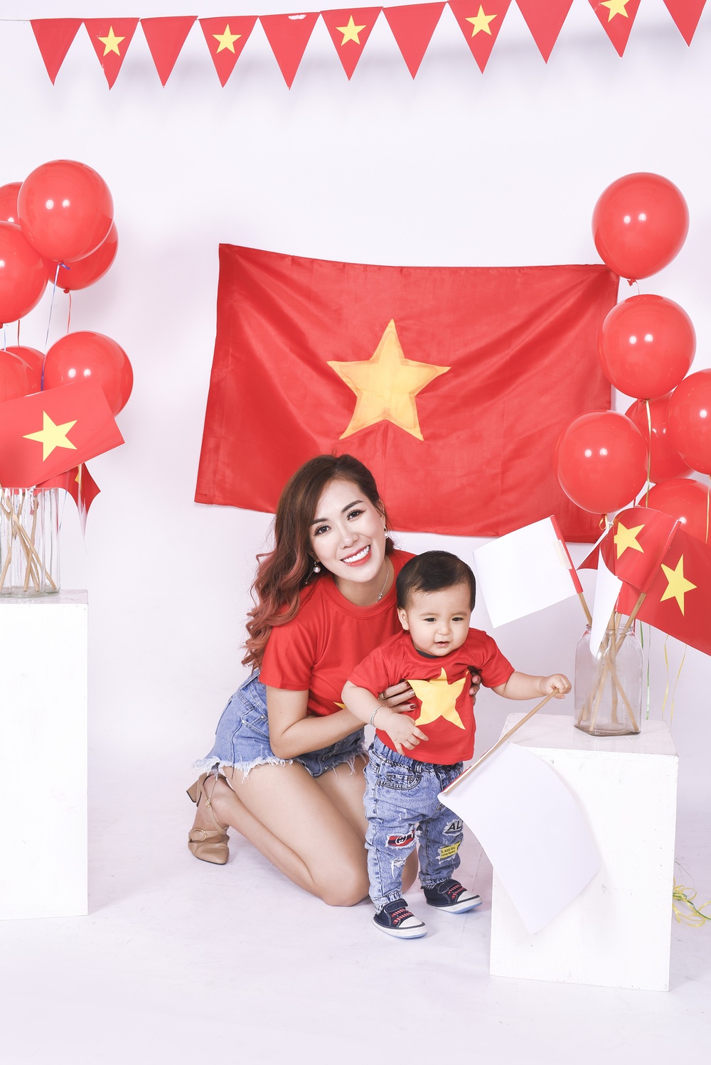 Mẹ con Mai Thỏ cuồng nhiệt cổ vũ đội tuyển Việt Nam - Ảnh 7.
