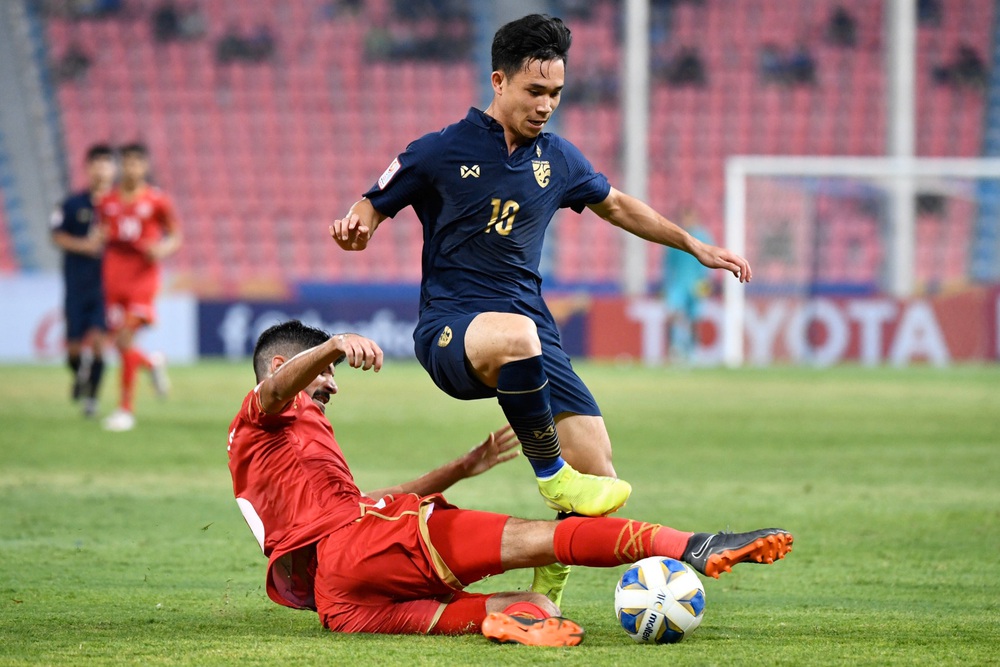 Đằng sau chiến thắng 5 sao của U23 Thái Lan là vết gợn kém vui đến từ CĐV chủ nhà - Ảnh 2.