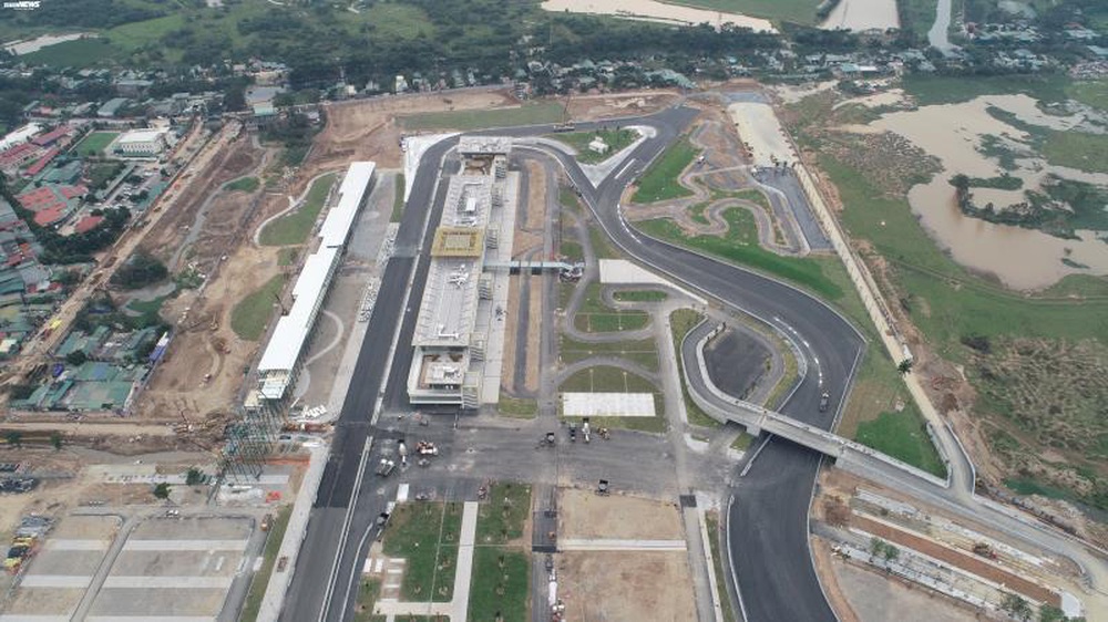 Toàn cảnh đường đua F1 trước ngày khởi tranh nhìn từ trên cao - Ảnh 7.