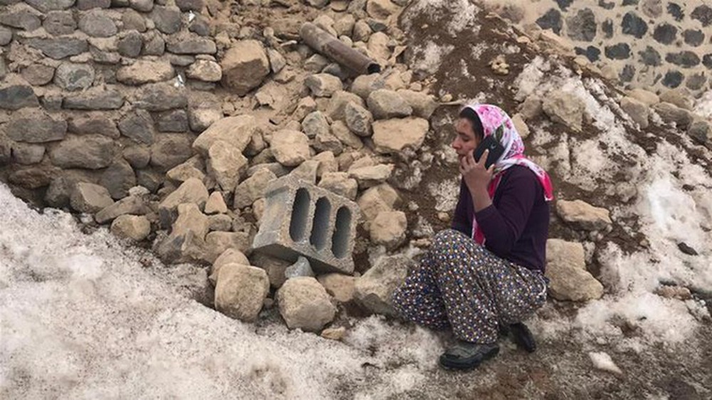 Động đất trên biên giới Iran - Thổ Nhĩ Kỳ, hơn 1.000 căn nhà đổ sập - Ảnh 7.