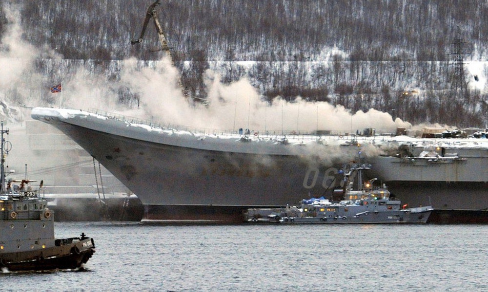 Tiết lộ sốc về vụ cháy tàu sân bay Đô đốc Kuznetsov của Nga: Thảm họa thật sự? - Ảnh 3.