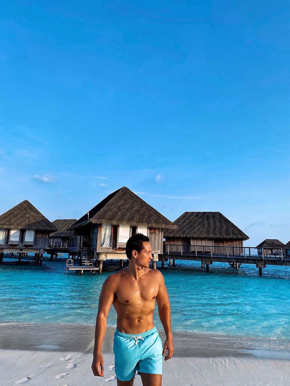 Hồ Ngọc Hà mặc bikini nóng bỏng tại Maldives: Xin được gầy để khỏi hấp dẫn ai - Ảnh 7.