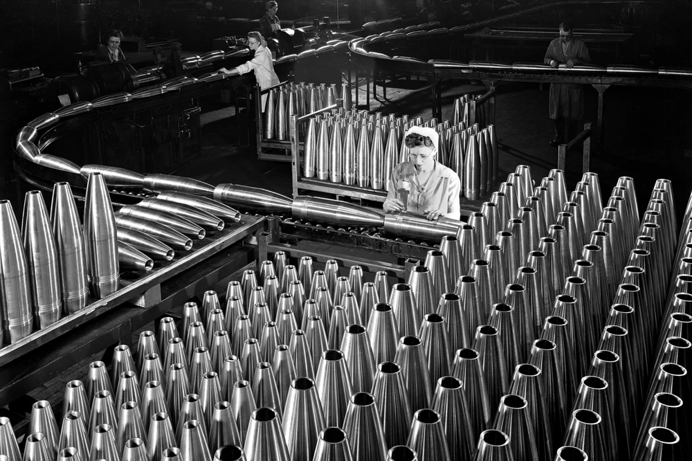 Thời kỳ thủ phủ ô tô Detroit biến thành xưởng vũ khí lớn nhất thế giới - Ảnh 7.