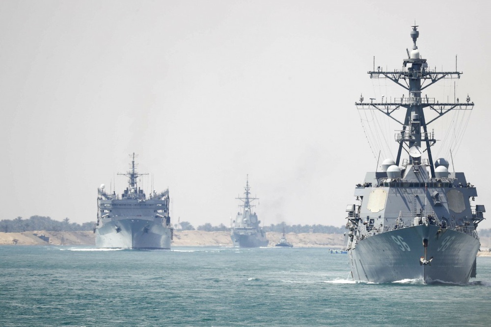 Tướng Iran đáp trả đanh thép lời tuyên chiến của TT Trump: Hải quân Mỹ nên tự cứu lấy mình - Ảnh 3.