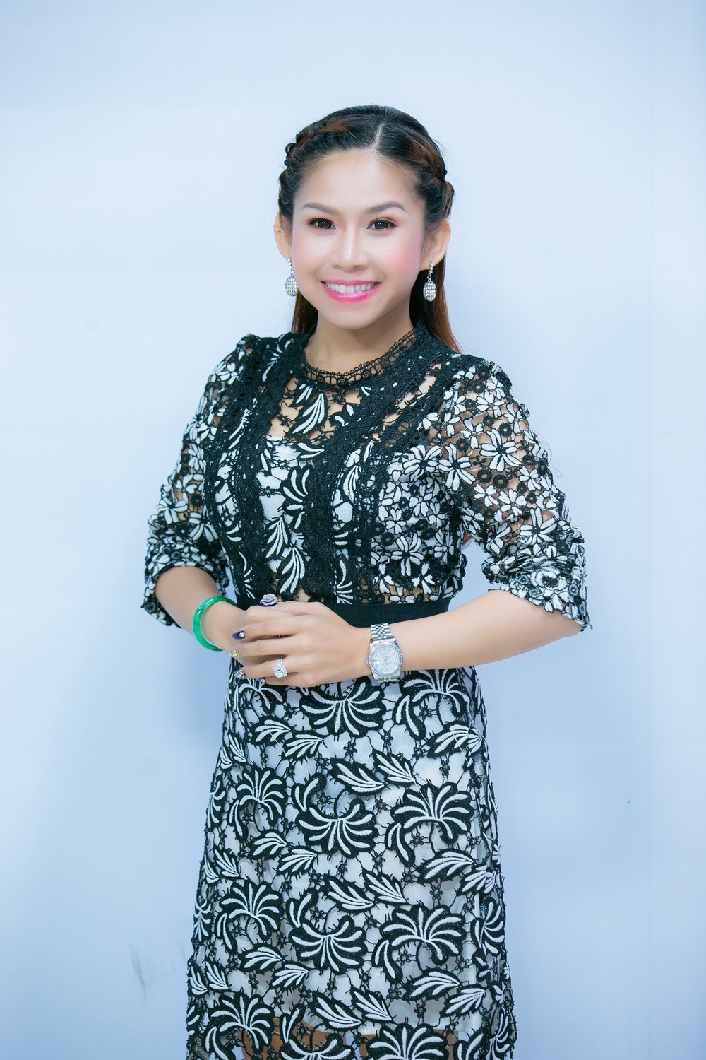 Nghệ sĩ Bình Tinh: Tôi livestream 2 lần 1 tuần, chủ yếu để khán giả không quên mặt mình - Ảnh 2.
