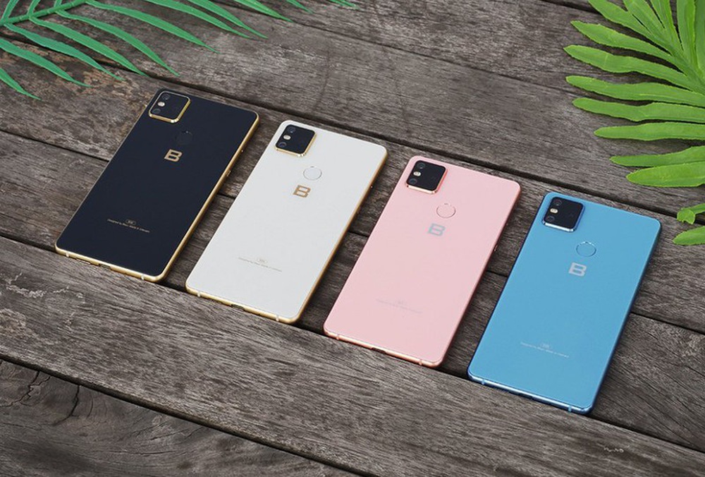 Khách chê Bphone mới không đáng tiền, ông Nguyễn Tử Quảng nói không phải dạng vừa đâu - Ảnh 1.