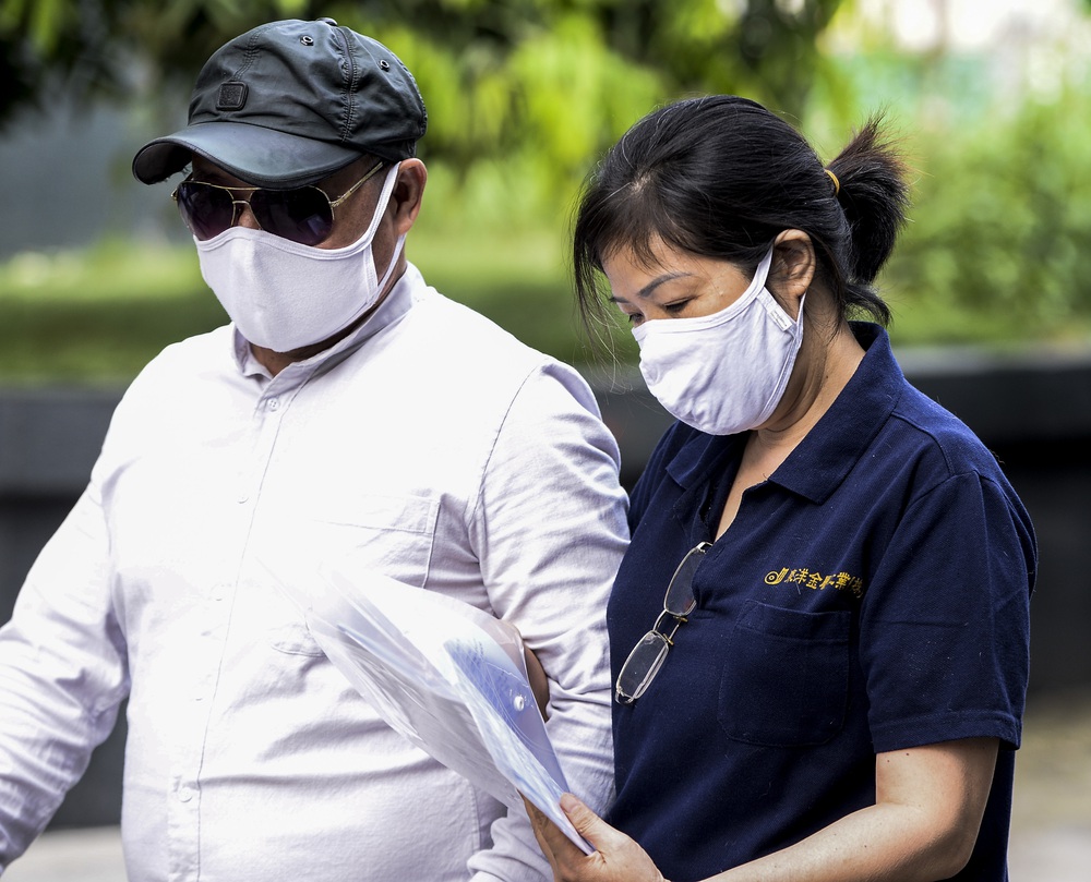 Vụ án nam sinh trường Gateway tử vong trên xe đưa đón: Nhiều người vắng, bị cáo Nguyễn Bích Quy xin hoãn tòa - Ảnh 3.