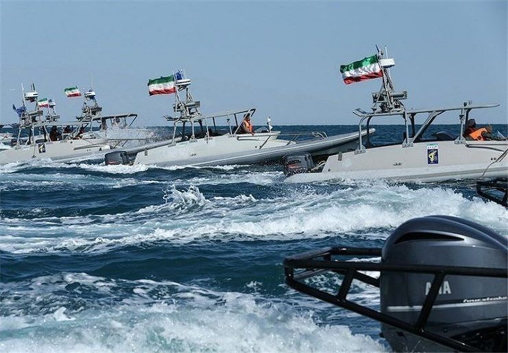 NÓNG: Hải quân Iran nổ súng dữ dội, đã có thương vong - TT Trump lệnh khai hỏa, QĐ Mỹ ra chỉ đạo đầu tiên - Ảnh 11.