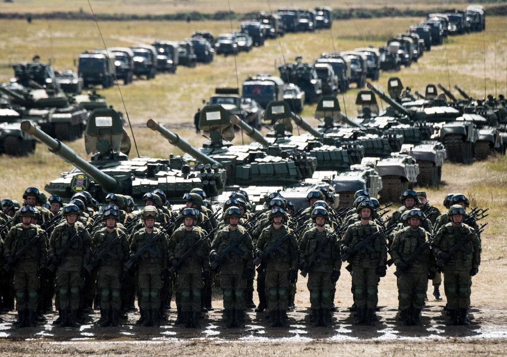 Tổng thống Putin bạo tay chi tiền mua vũ khí, Nga trở lại cuộc chạy đua vũ trang với Mỹ? - Ảnh 1.