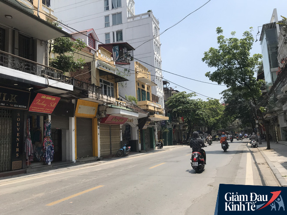 Chuyện lạ tại Hà Nội: Hàng loạt đất vàng ế khách, không người thuê  - Ảnh 1.
