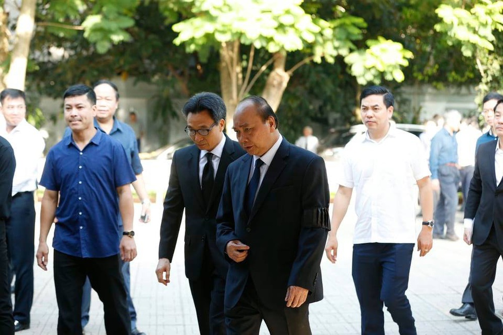 Chủ tịch QH Nguyễn Thị Kim Ngân, Thủ tướng Nguyễn Xuân Phúc tiễn biệt ông Vũ Mão - Ảnh 5.