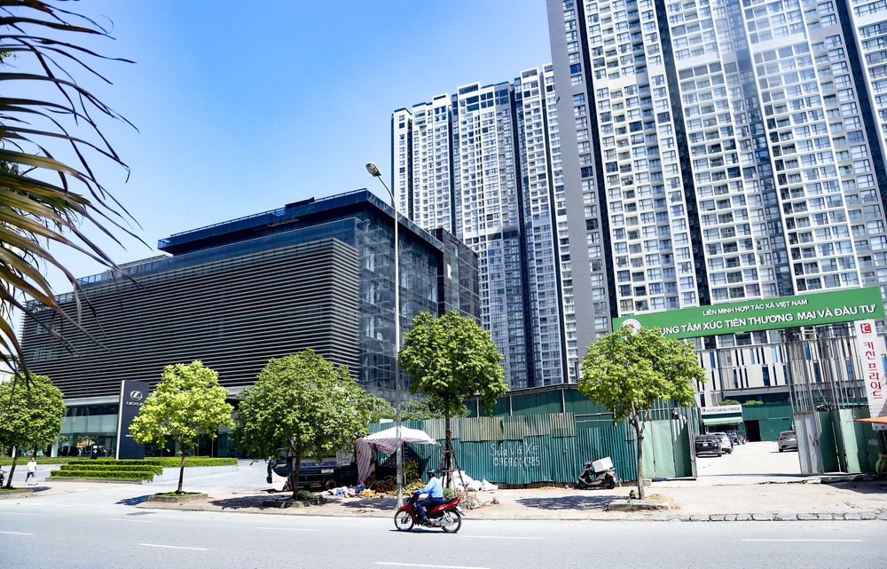Cận cảnh khu đất vàng hơn 8.000m2 sử dụng sai mục đích mà Hà Nội kiên quyết thu hồi - Ảnh 3.