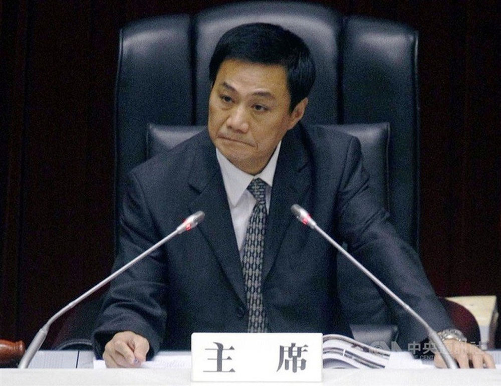 Đài Loan: Thị trưởng Cao Hùng mất chức, phát ngôn viên thành phố rơi từ tầng 17 tử vong - Ảnh 2.