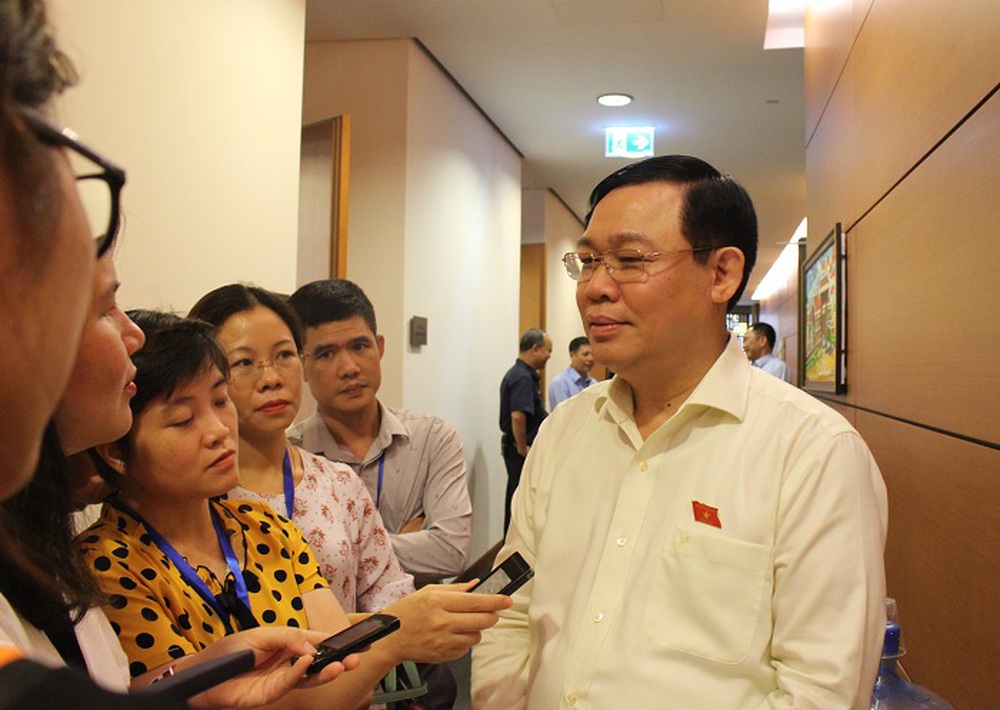 Bí thư Vương Đình Huệ: Đường sắt Cát Linh- Hà Đông vận hành sớm ngày nào có lợi cho Hà Nội ngày đó - Ảnh 1.