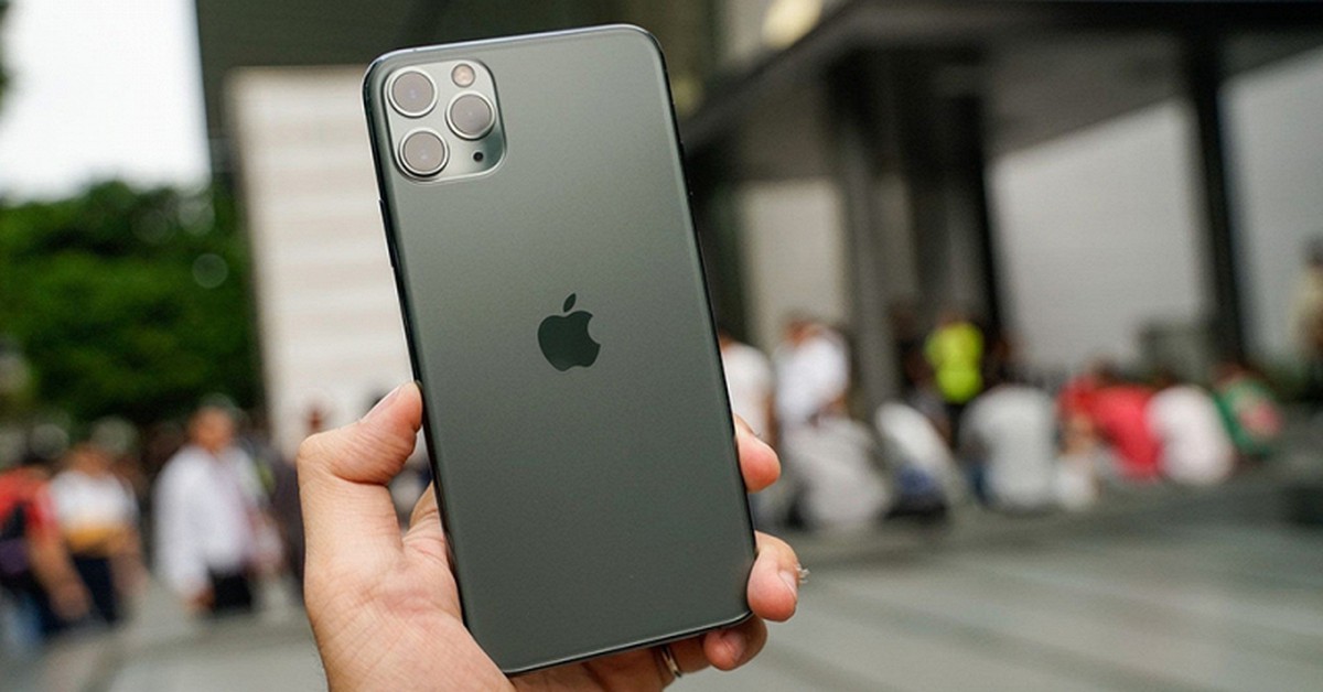 Chiếc iPhone từng có giá 31 triệu đồng, nay hàng cũ chỉ còn hơn 5 triệu