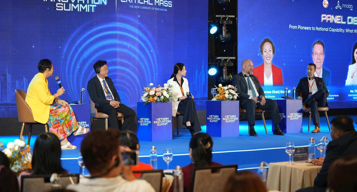 Vietnam Innovation Summit 2026: Từ kẻ đi sau đến người viết luật - Bao giờ Việt Nam mới tự tay "kiến tạo chuẩn mực"?
