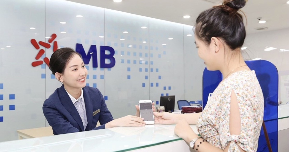 Lãi suất ngày 15/10 tại MB, VPBank, Techcombank, Sacombank, HDBank, Agribank, Vietcombank, BIDV, VietinBank,...