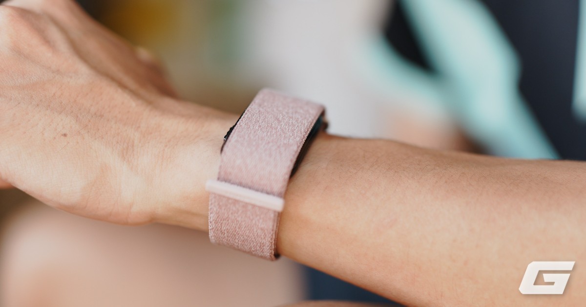 Dùng thử Garmin CIRQA Smart Band- vòng tay sức khỏe không màn hình tránh sao nhãng, pin đến 10 ngày, giá hơn 5 triệu