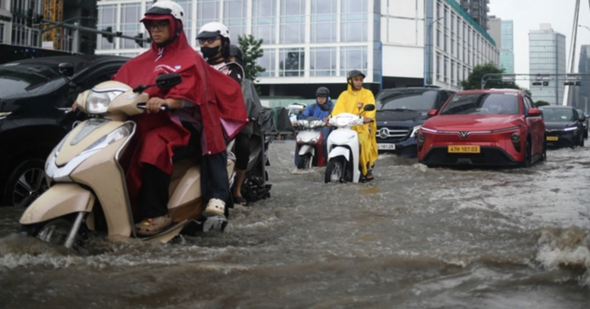 Chuyên gia chỉ ra căn nguyên khiến TP.HCM cứ mưa lớn là ngập