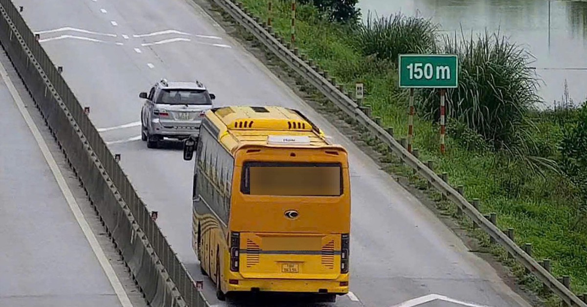 Từ hôm nay, CSGT xử phạt xe chạy "rùa bò" bám làn trái cao tốc Cầu Giẽ - Cao Bồ