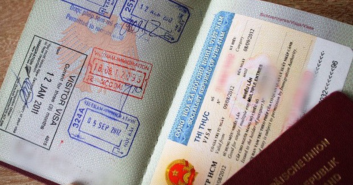 Công an khuyến cáo liên quan tới một dòng chữ trên hộ chiếu, mức phạt lên tới 40 triệu đồng