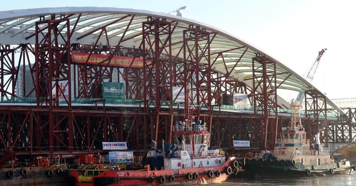 Đúng 21/10, VN huy động 3.400 tấn thép hợp long cây cầu 1.000 tỷ “chưa từng có trên thế giới” vượt sông Sài Gòn