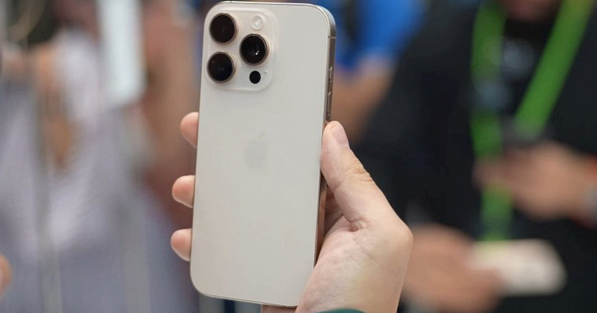 iPhone 16 Pro Max cũ đã giảm hơn 10 triệu đồng
