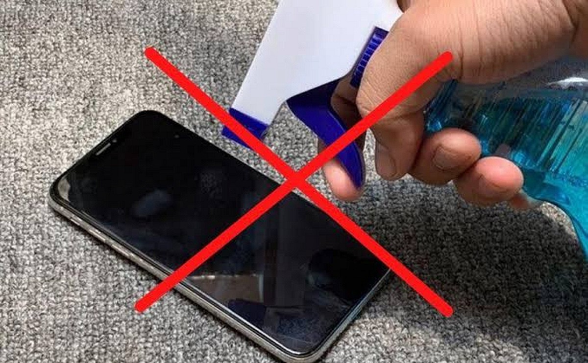 Tất cả người dùng iPhone nên biết rõ: Apple chỉ cách vệ sinh iPhone đúng chuẩn, nhiều người đang làm sai