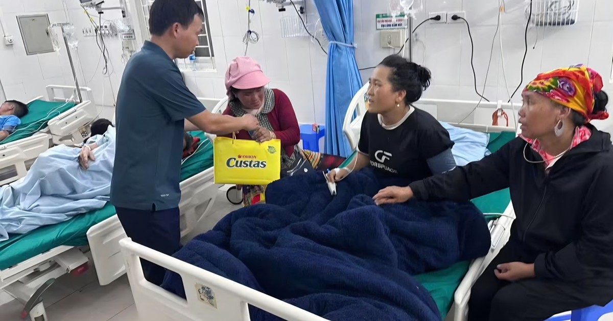 Đang trú mưa trong lều, 4 người ở Sơn La bị sét đánh