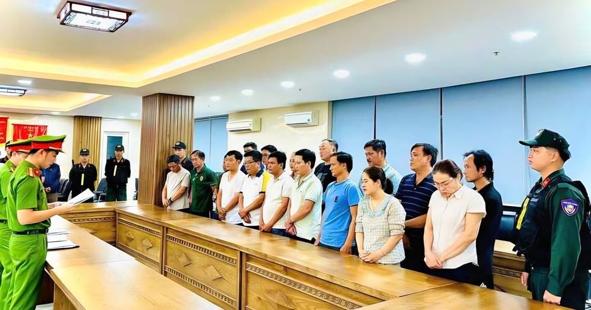 Nhận hàng tỷ để bỏ qua công trình trái phép, 7 cán bộ ở Đà Nẵng bị khai trừ Đảng