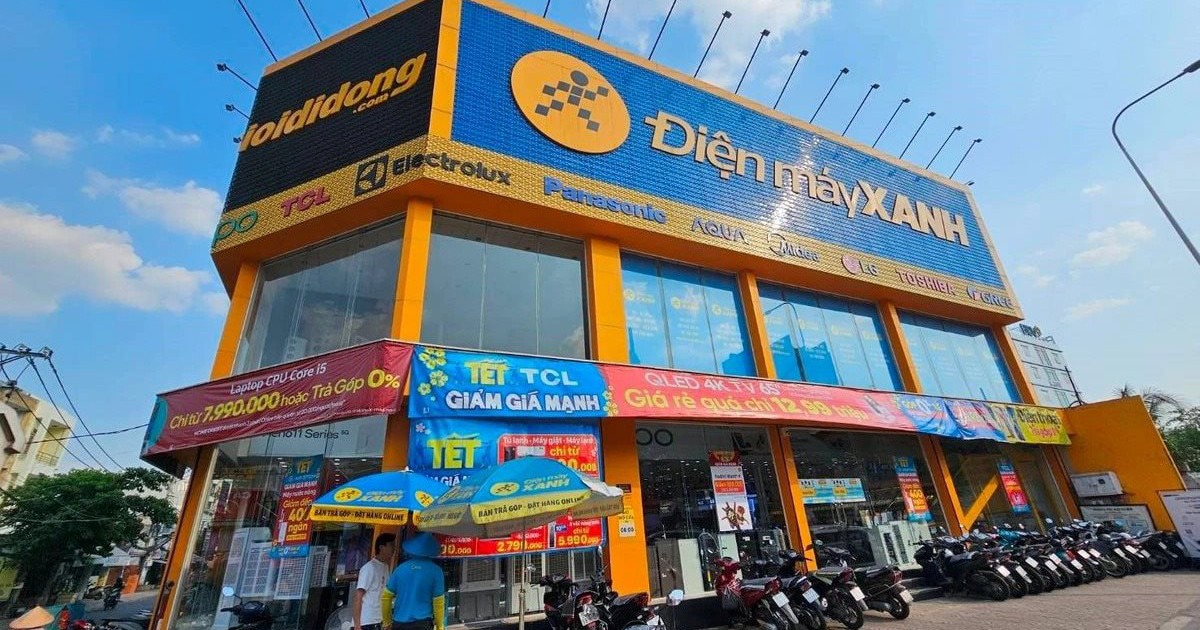 Nghịch lý tại Điện Máy Xanh: Đóng 21 cửa hàng nhưng doanh thu vẫn tăng gần 30%, tháng 9 lập đỉnh doanh thu hơn 12.400 tỷ đồng nhờ sản phẩm nhà Táo