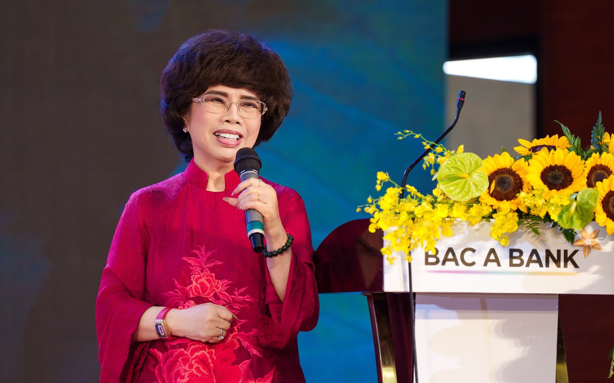 Con trai bà Thái Hương được Bac A Bank cấp thẻ ...