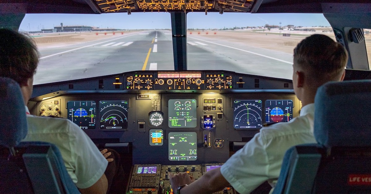 Chuyện khó hiểu trên chuyến bay Flydubai: Sao một kẻ nguy hiểm như thế lại được tuyển làm cơ phó?