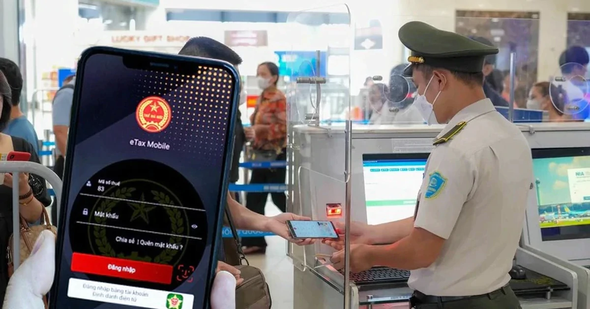 Bỗng dưng đứng tên doanh nghiệp, bị chặn ở sân ...