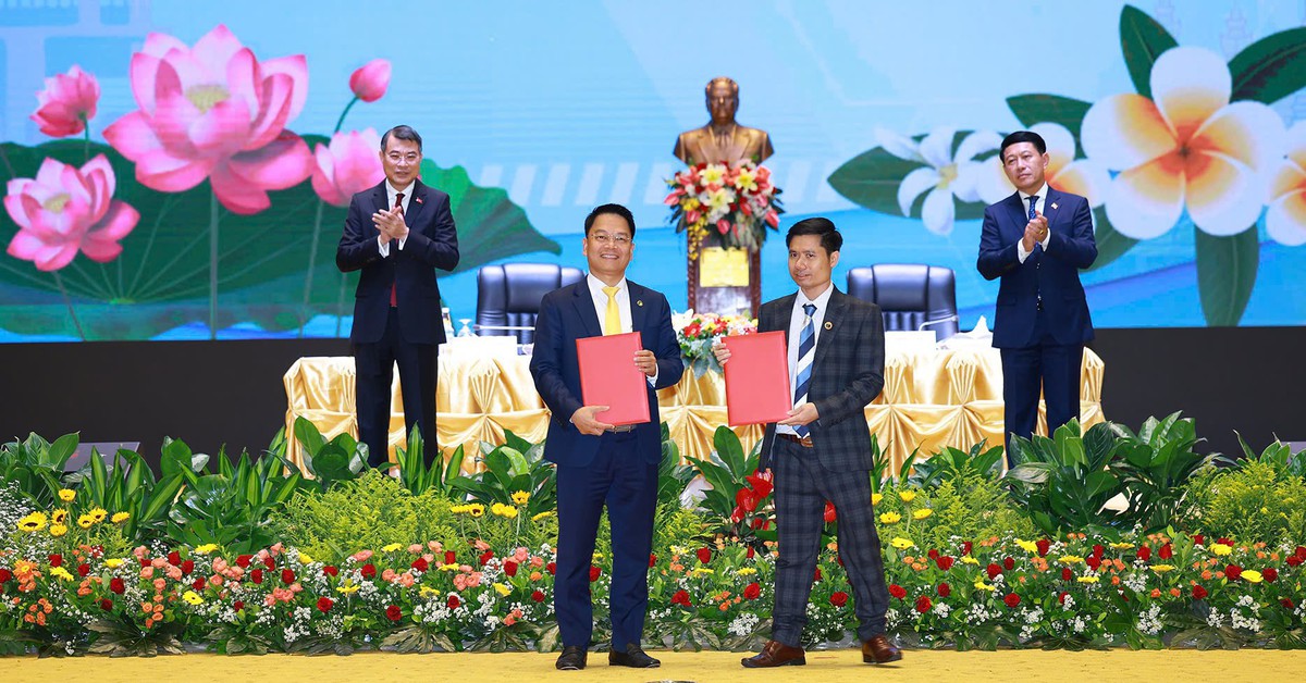 Dưới sự chứng kiến của Thủ tướng, DN của ông Đỗ Quang Hiển chốt thương vụ gần 800 triệu USD ở Lào