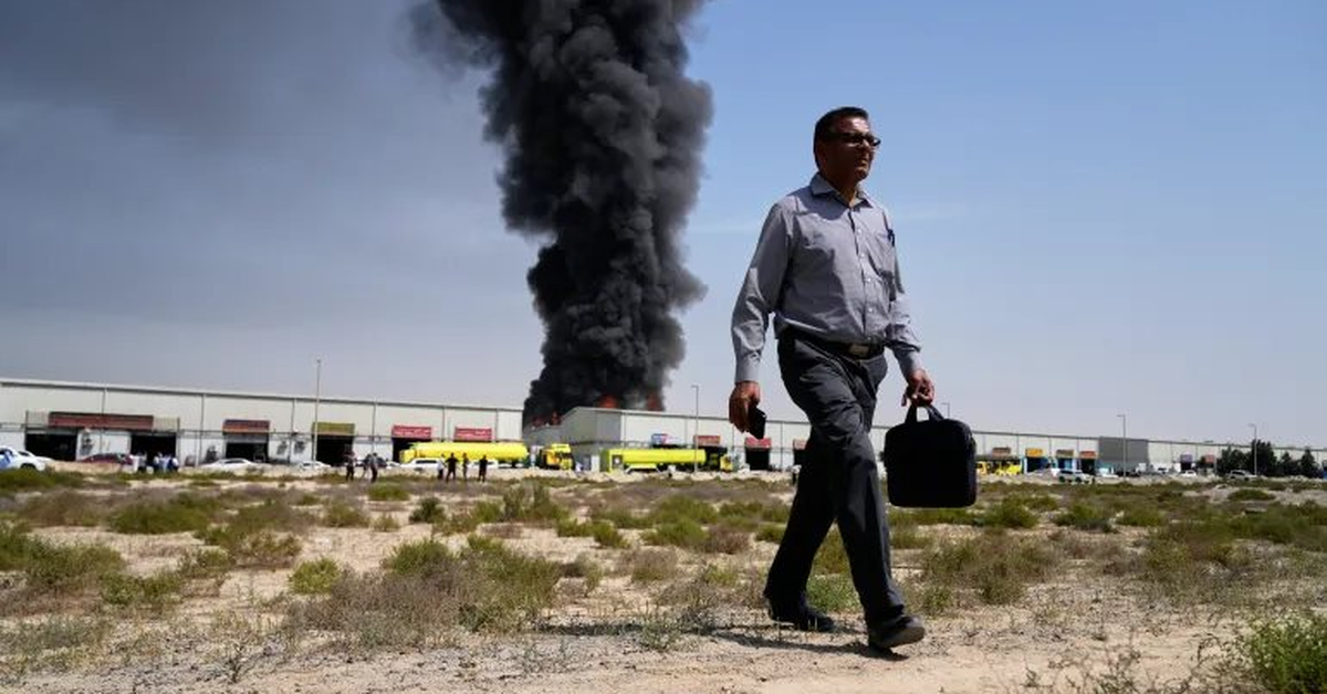 Tấn công vào thứ này còn gây "hậu quả khủng khiếp" hơn cả tàu chở hàng đi qua eo biển Hormuz