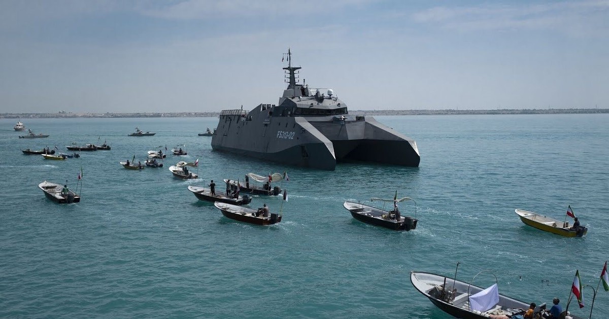 Không chỉ tàu thuyền, một thứ quan trọng khác đang âm thầm “trốn thoát” khỏi eo biển Hormuz