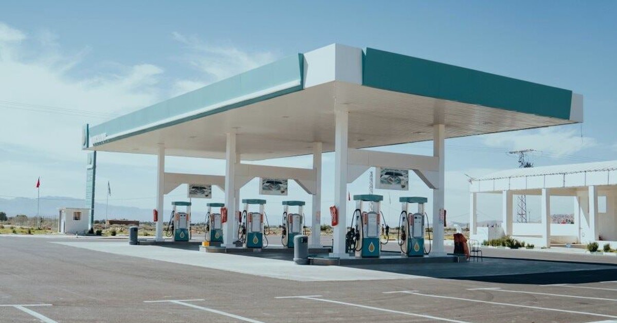 Campuchia hứng "cú sốc" từ xung đột Trung Đông: Gần 2.000 cây xăng đóng cửa vì hết hàng