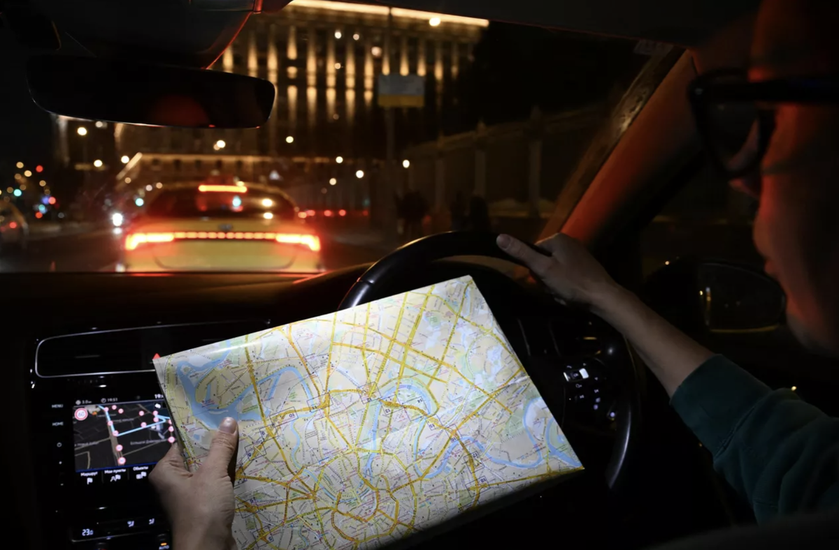 Nga chứng kiến hiện tượng chưa từng có: Người dân ở Moskva đổ xô đi mua những món đồ công nghệ lỗi thời