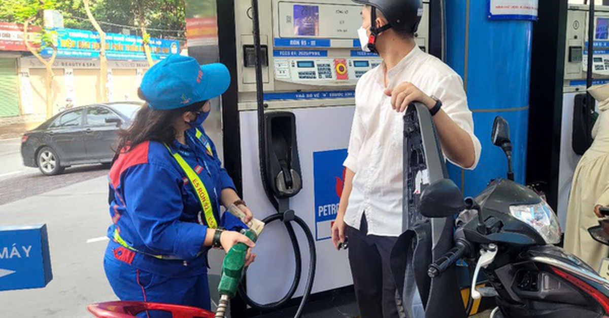 Liên tiếp xả mạnh Quỹ Bình ổn để hạ nhiệt giá xăng dầu, nếu hết quỹ sẽ thế nào?