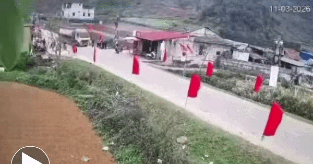 Cảnh thót tim chiếc xe tải lao vào người và xe đứng bên đường, Cục CSGT ra chỉ đạo "nóng"