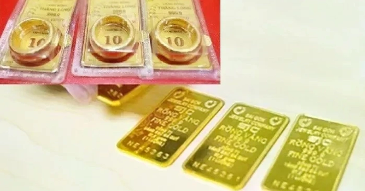 Giá vàng "cài số lùi"