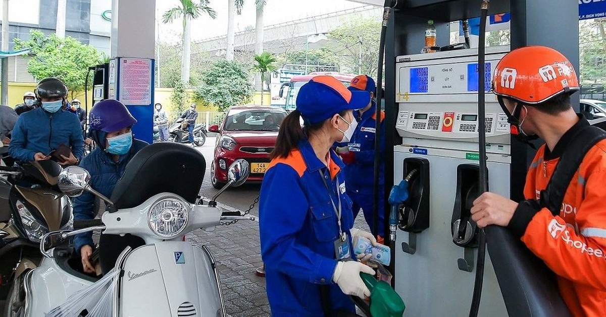 Quỹ bình ổn giá xăng dầu còn đủ chi trong bao lâu, quỹ vơi dần thì có biện pháp gì?