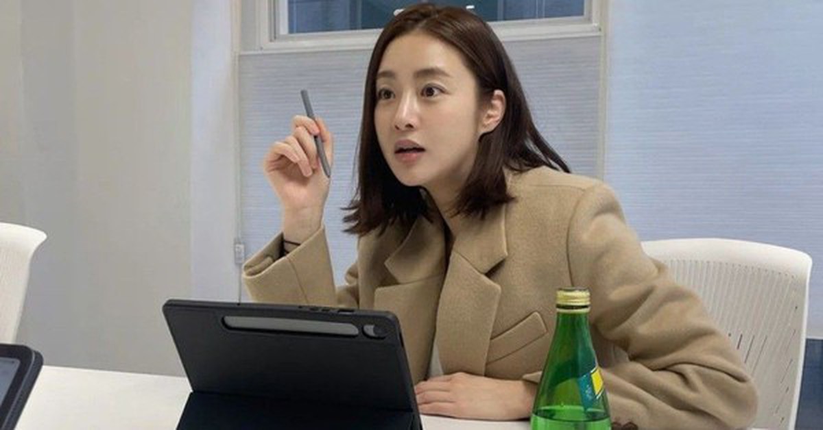 Dân văn phòng đi làm 10 năm, lương bao nhiêu mới được coi là không thấp?