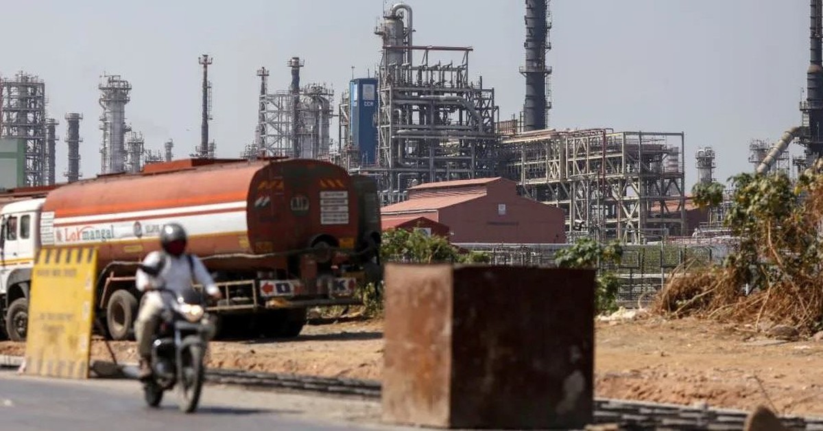 Nga đón tin không thể vui hơn: Dầu thô chiết khấu "mỏng như giấy" vẫn cháy hàng, một quốc gia mua ngay 30 triệu thùng không cần hỏi giá