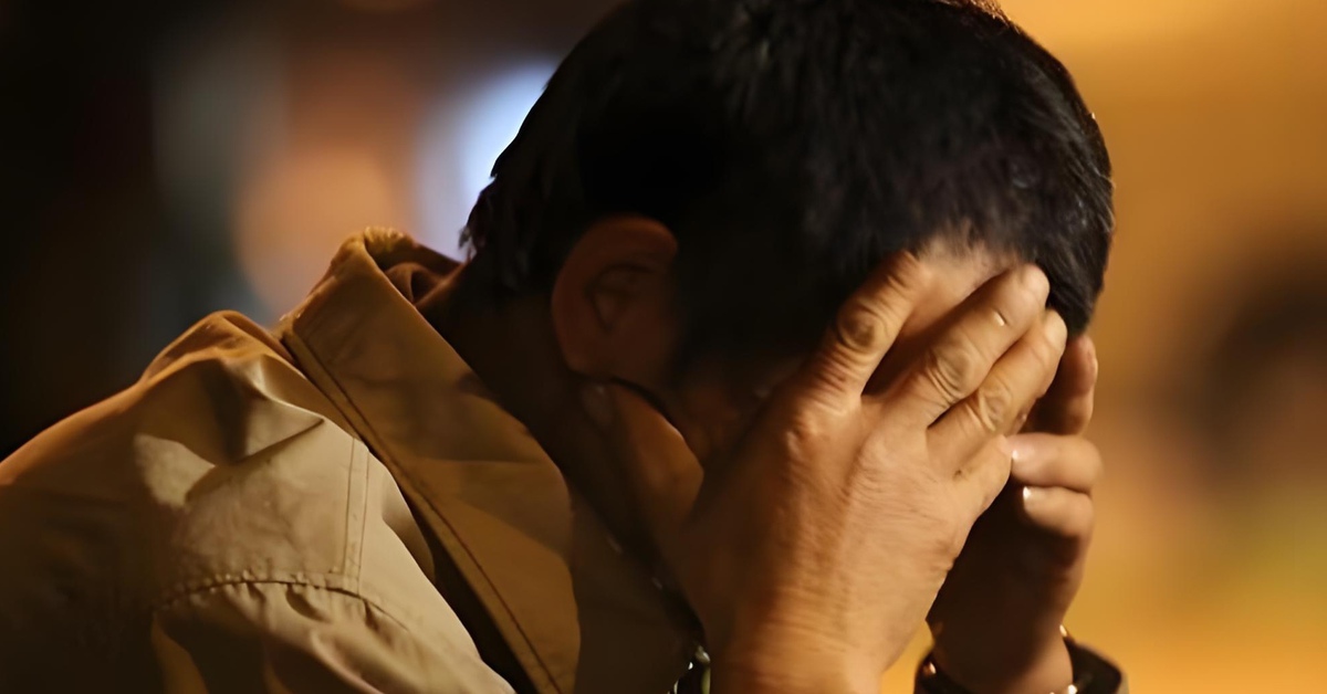 Khi người cha bật khóc vì con tốt nghiệp ĐH rồi ở nhà "ăn bám": Đừng để nỗi lo cơm áo làm đứt gãy sự thấu hiểu