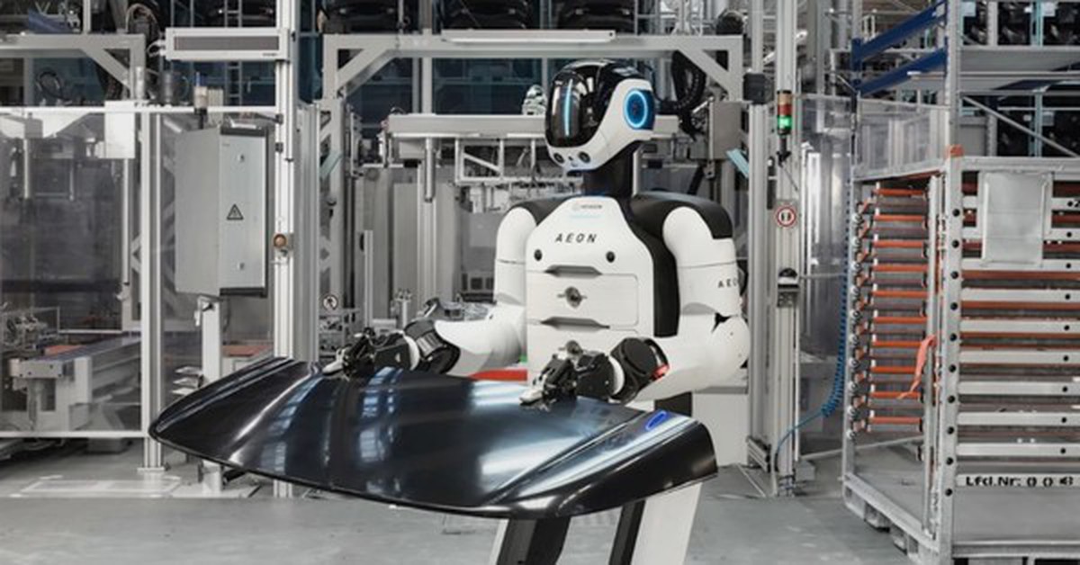 BMW thử nghiệm robot hình người AEON tại nhà máy iFACTORY Leipzig để sản xuất xe điện
