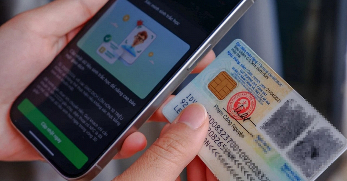 Những loại giấy tờ nào bị Vietcombank, VietinBank, Agribank, BIDV ngừng chấp nhận, sẽ bị khóa tài khoản ngân hàng