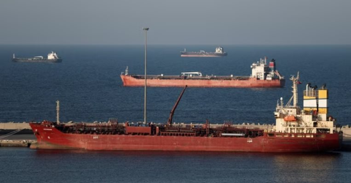 Iran bất ngờ cho phép tàu chở dầu một quốc gia châu Á đi qua eo biển Hormuz, hơn 100.000 thùng dầu sẽ cập cảng trong ngày 19/3